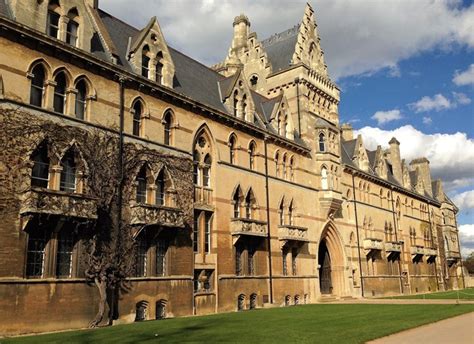 Choosing an Oxford college .